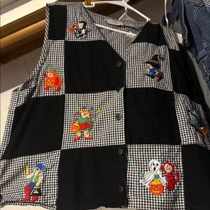 HALLOWEEN - Vintage Vest Black + White Plaid Button Front Embroidery